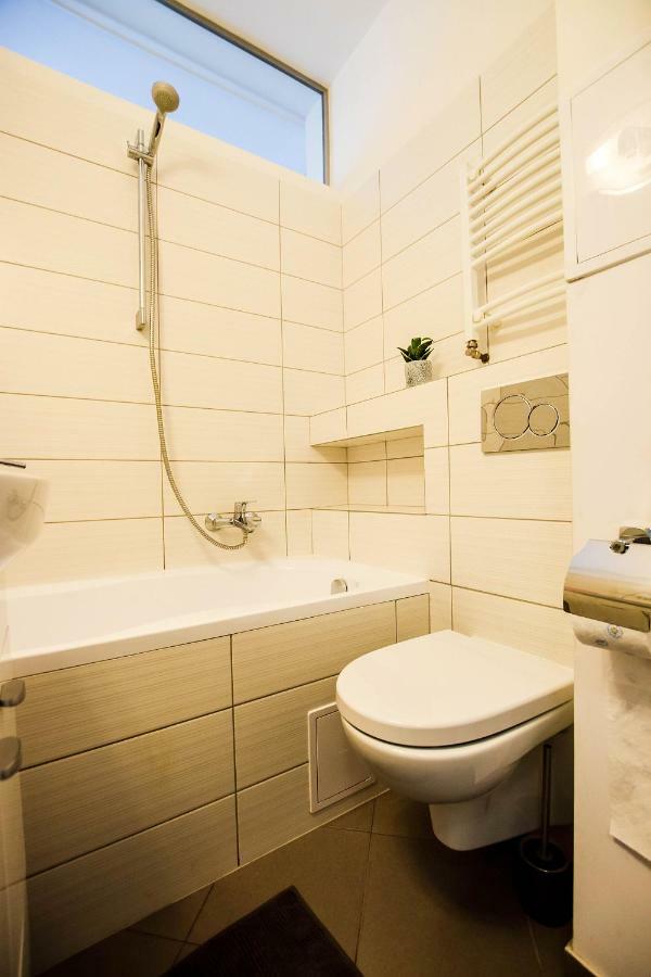 Szewska Str. Apartment วรอตซวาฟ ภายนอก รูปภาพ